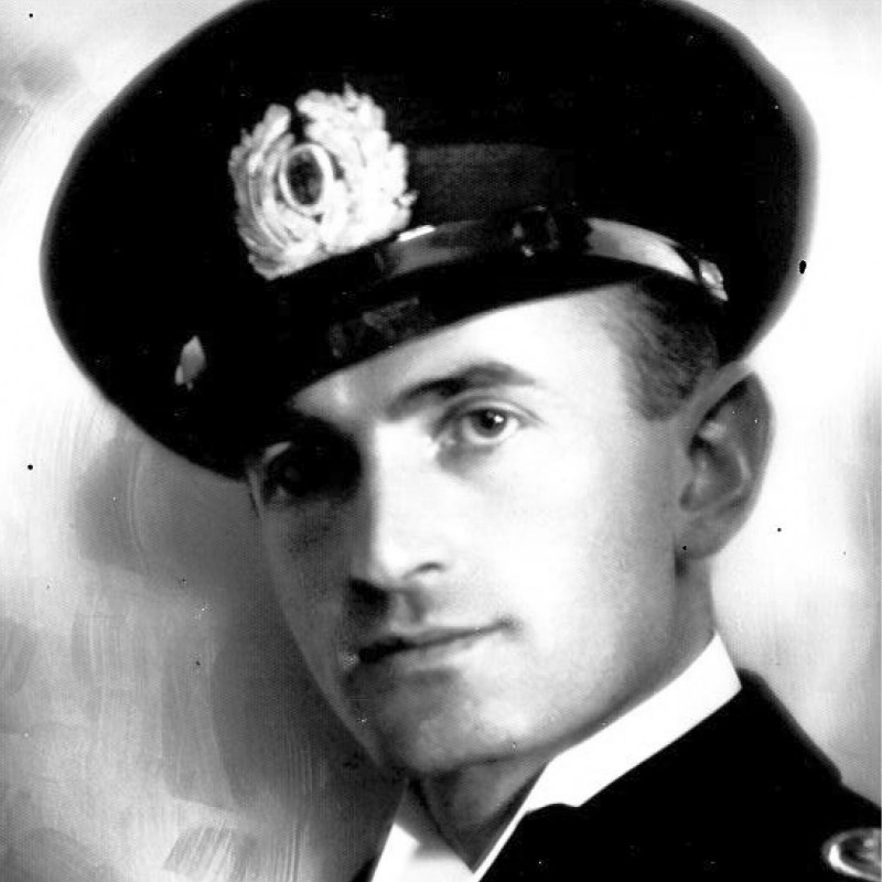 Historisches Bild des junge Alfred Kranzfelders mit Kapitänsmütze