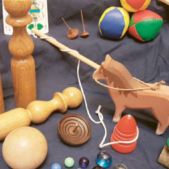 Holzspielzeug, Murmeln, Jonglierbälle